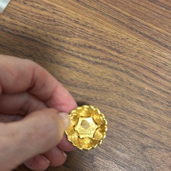 Napier Signed Gold Plated Earrings Faux Pearl Braided Circle with Post Backing. - Picture 4 of 4